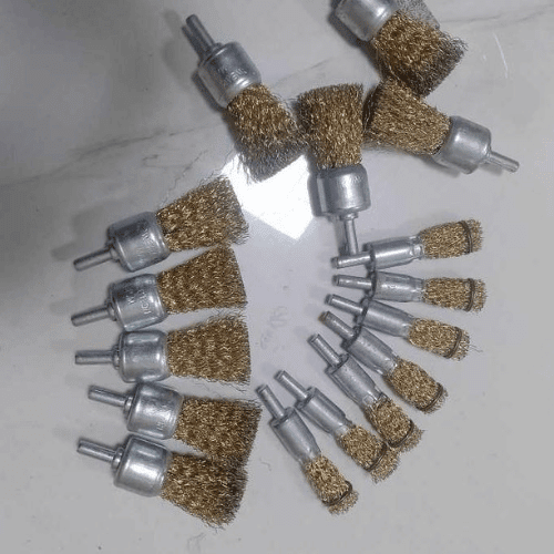 Chổi Đánh Gỉ Sắt Thép Kim Loại 1